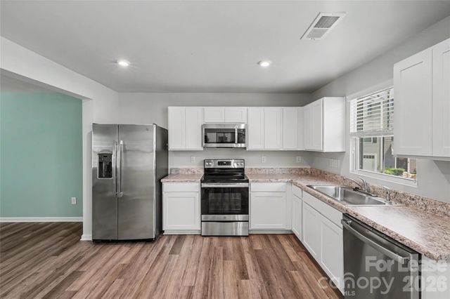 6042 Cutwater Circle, Charlotte, NC 28269