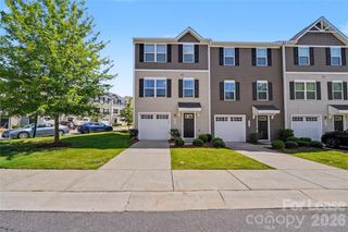 6042 Cutwater Circle, Charlotte, NC 28269