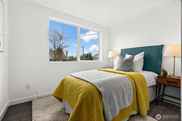 5518 39th Avenue S, Seattle, WA 98118