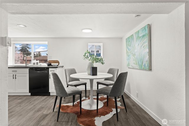 5518 39th Avenue S, Seattle, WA 98118