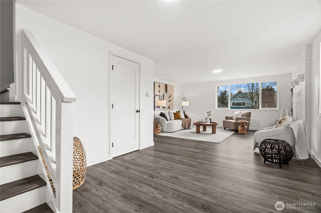 5518 39th Avenue S, Seattle, WA 98118