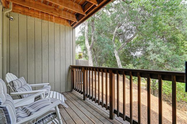 340 Crestridge Ln, Folsom, CA 95630