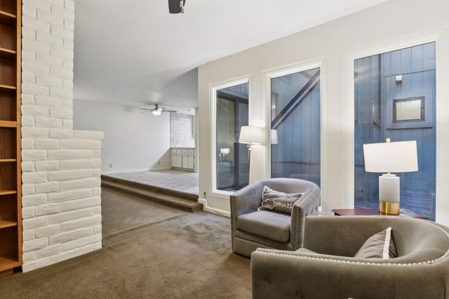 340 Crestridge Ln, Folsom, CA 95630