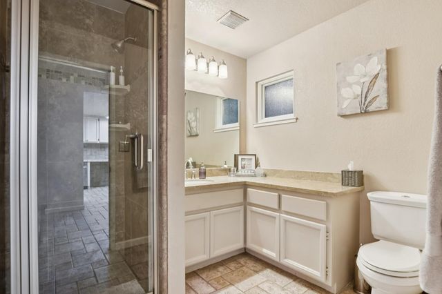 340 Crestridge Ln, Folsom, CA 95630