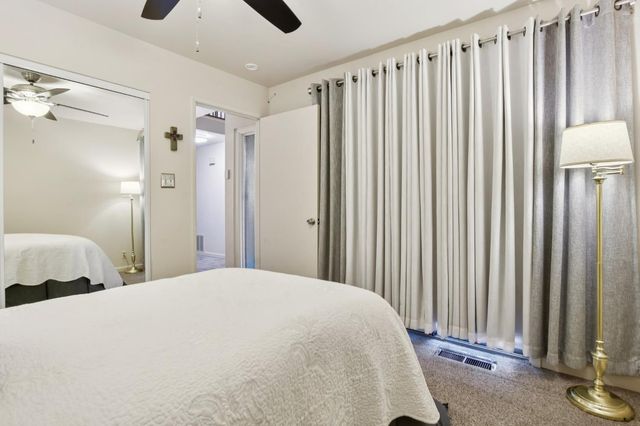 340 Crestridge Ln, Folsom, CA 95630