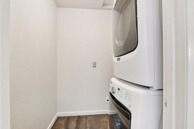 340 Crestridge Ln, Folsom, CA 95630