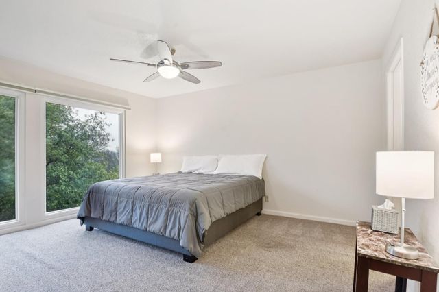 340 Crestridge Ln, Folsom, CA 95630