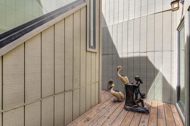 340 Crestridge Ln, Folsom, CA 95630