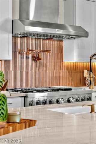 4660 Blushing Dawn Avenue, Las Vegas, NV 89118