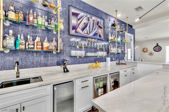 4660 Blushing Dawn Avenue, Las Vegas, NV 89118