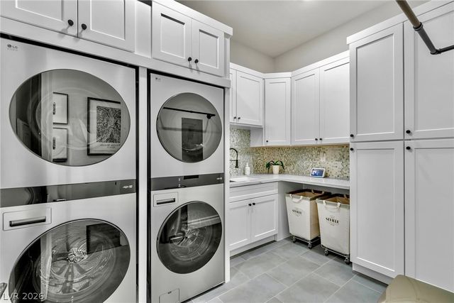 4660 Blushing Dawn Avenue, Las Vegas, NV 89118
