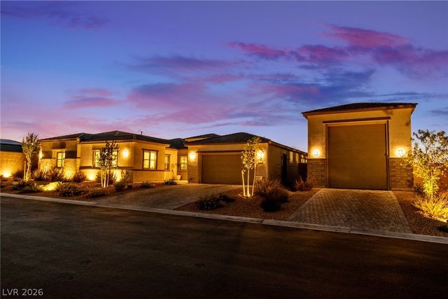 4660 Blushing Dawn Avenue, Las Vegas, NV 89118