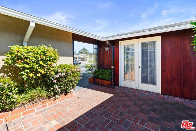 2861 Dunleer Place, Los Angeles, CA 90064