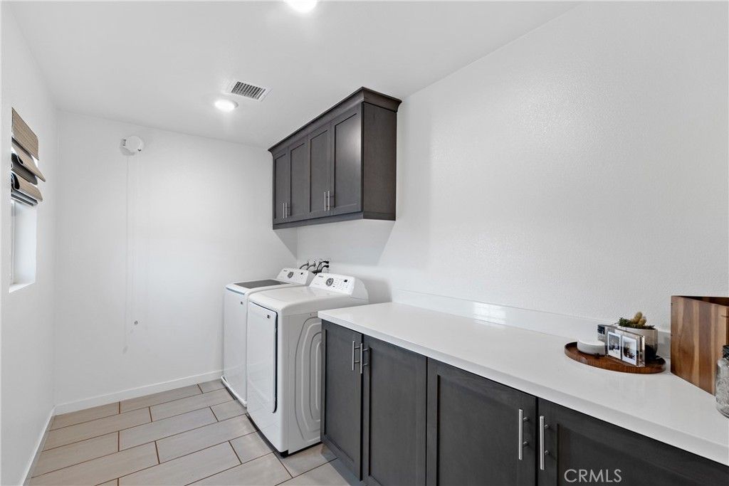 Image 14 of property listing at 28341 Heather Green Way, Menifee, CA 92584