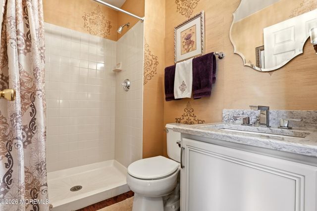 49 Crater Lake Road, Howell, NJ 07731