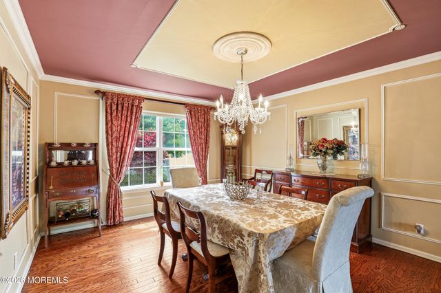 49 Crater Lake Road, Howell, NJ 07731