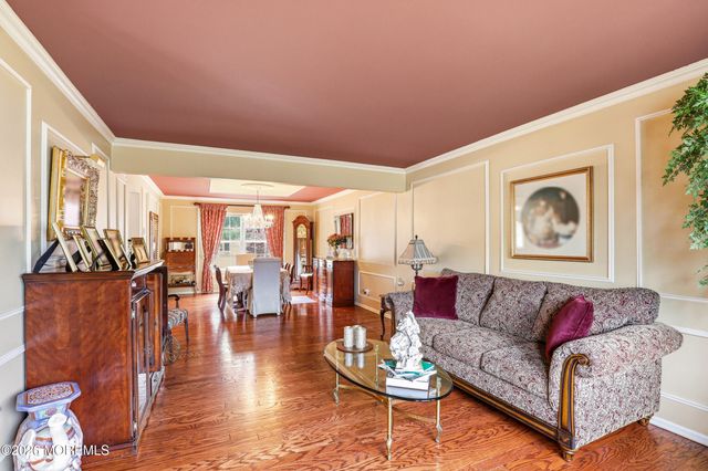 49 Crater Lake Road, Howell, NJ 07731
