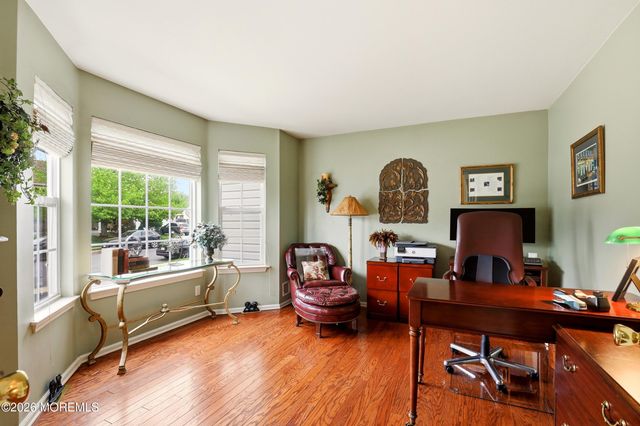 49 Crater Lake Road, Howell, NJ 07731
