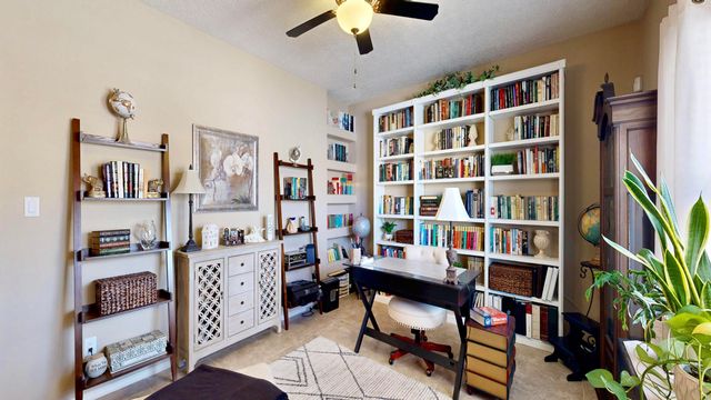 6250 Nueva Espana Road NW, Albuquerque, NM 87114