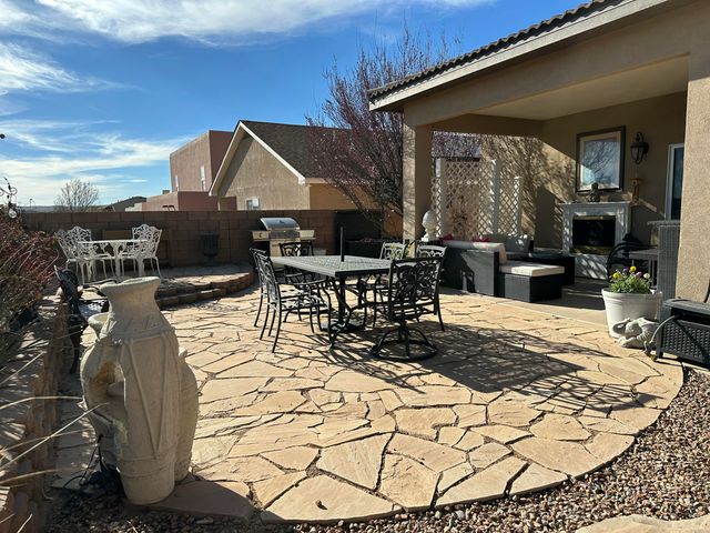 6250 Nueva Espana Road NW, Albuquerque, NM 87114