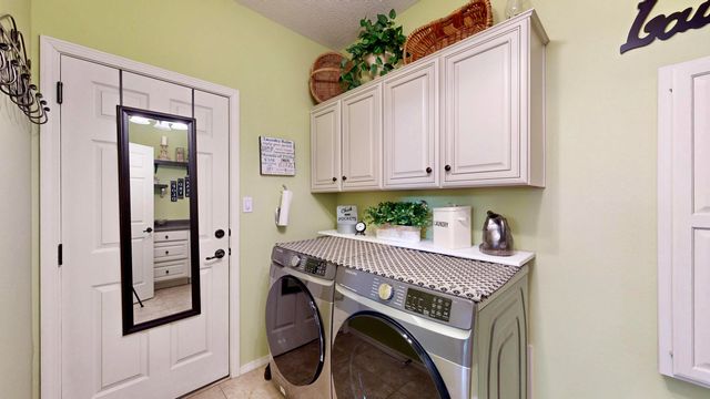6250 Nueva Espana Road NW, Albuquerque, NM 87114