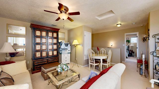 6250 Nueva Espana Road NW, Albuquerque, NM 87114