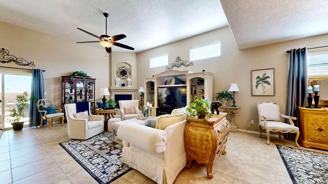 6250 Nueva Espana Road NW, Albuquerque, NM 87114