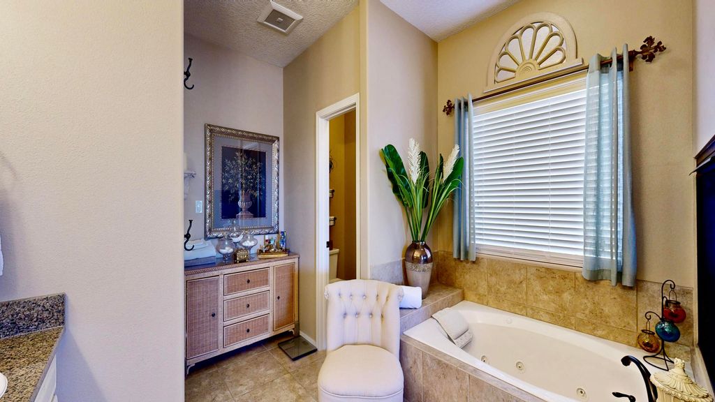 Image 27 of property listing at 6250 Nueva Espana Road NW, Albuquerque, NM 87114