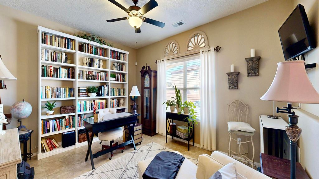 Image 31 of property listing at 6250 Nueva Espana Road NW, Albuquerque, NM 87114