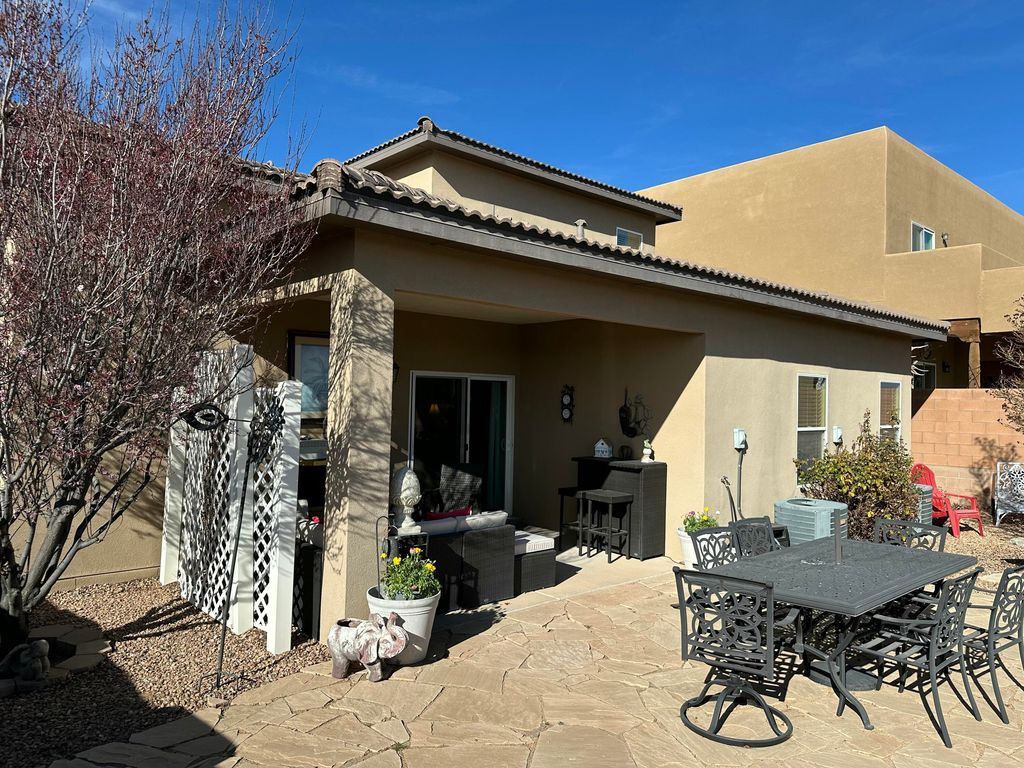 Image 37 of property listing at 6250 Nueva Espana Road NW, Albuquerque, NM 87114