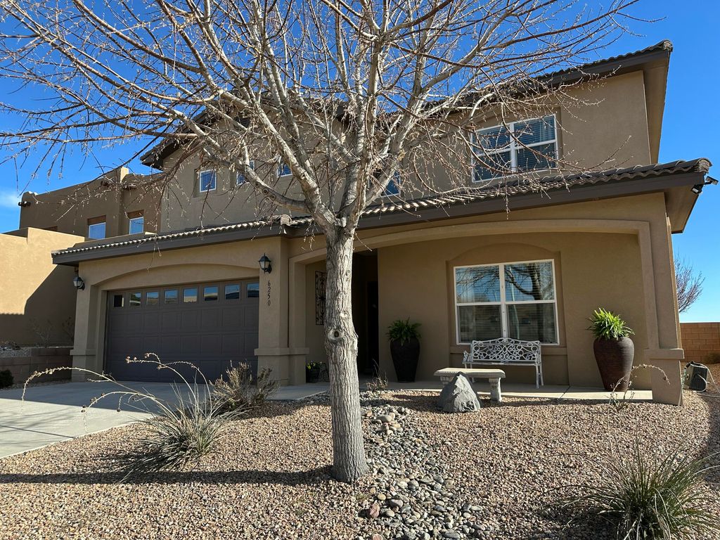 Image 4 of property listing at 6250 Nueva Espana Road NW, Albuquerque, NM 87114