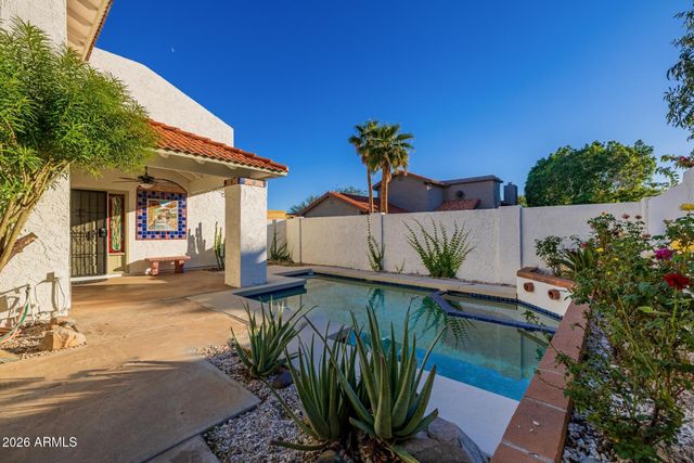 1875 E STATE Avenue, Phoenix, AZ 85020