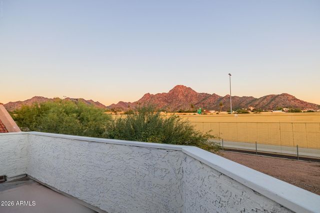 1875 E STATE Avenue, Phoenix, AZ 85020