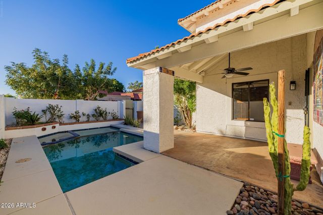 1875 E STATE Avenue, Phoenix, AZ 85020