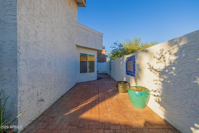 1875 E STATE Avenue, Phoenix, AZ 85020