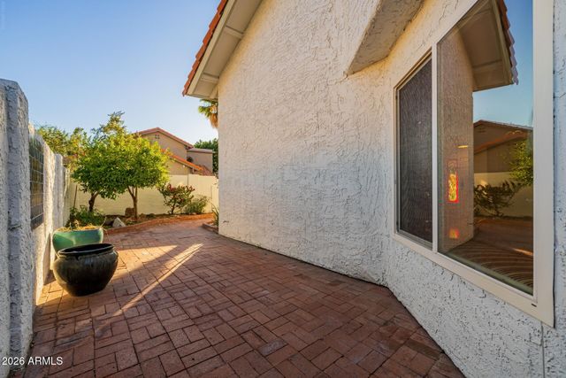 1875 E STATE Avenue, Phoenix, AZ 85020