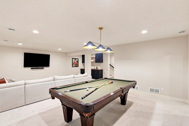 5392 Rolling Hills Parkway, Victoria, MN 55318