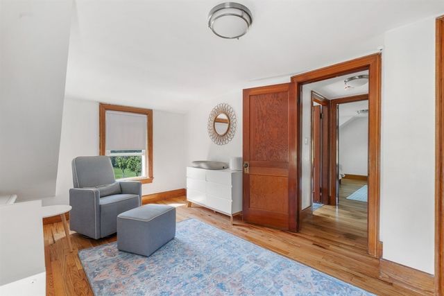 5 Bates St, Mendon, MA 01756