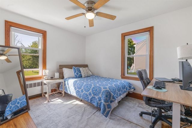 5 Bates St, Mendon, MA 01756
