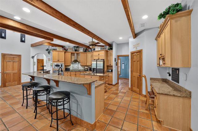 11105 W HIGHWAY 326, Ocala, FL 34482