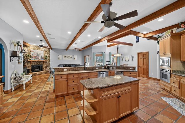 11105 W HIGHWAY 326, Ocala, FL 34482