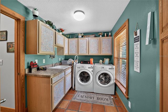 11105 W HIGHWAY 326, Ocala, FL 34482