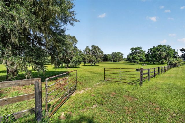 11105 W HIGHWAY 326, Ocala, FL 34482