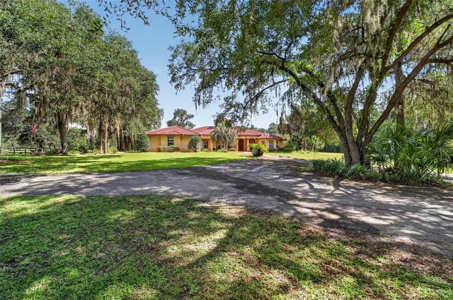 11105 W HIGHWAY 326, Ocala, FL 34482
