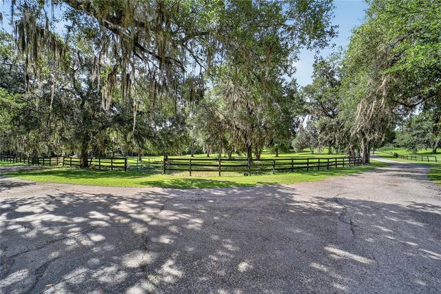 11105 W HIGHWAY 326, Ocala, FL 34482