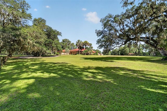 11105 W HIGHWAY 326, Ocala, FL 34482