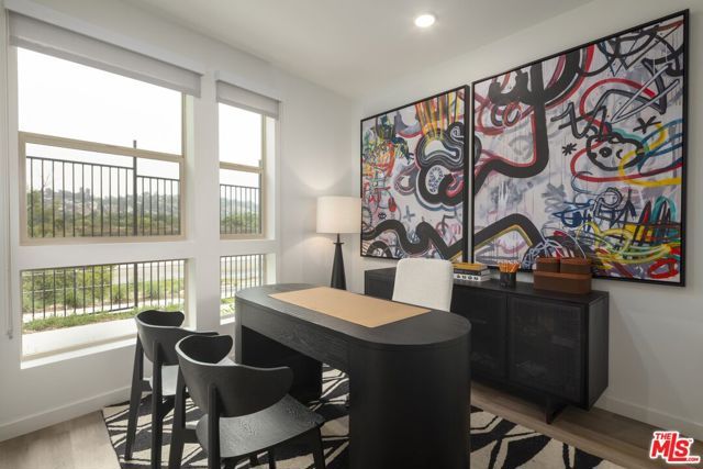 2711 N Rana Way, Los Angeles, CA 90039