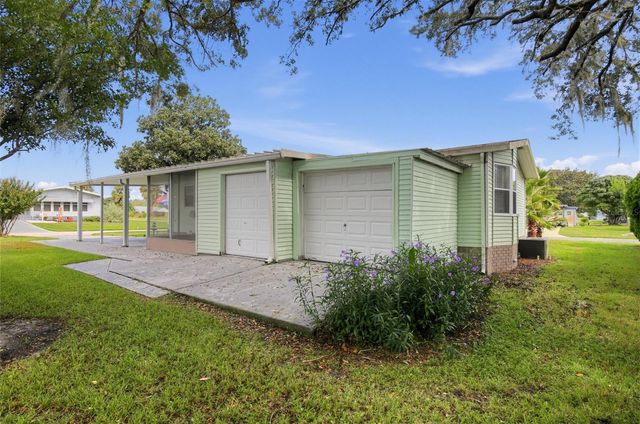 1537 E SCHWARTZ BOULEVARD, Lady Lake, FL 32159