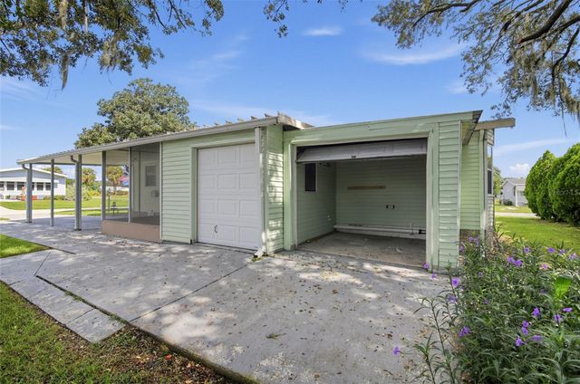 1537 E SCHWARTZ BOULEVARD, Lady Lake, FL 32159