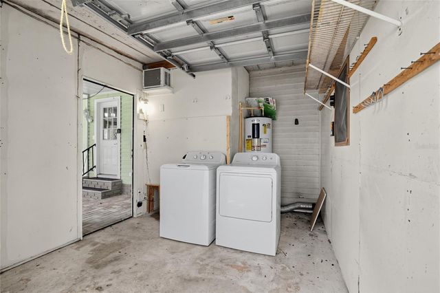 1537 E SCHWARTZ BOULEVARD, Lady Lake, FL 32159